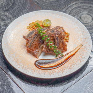 T4. Beef Short Ribs 铁板牛仔骨150g