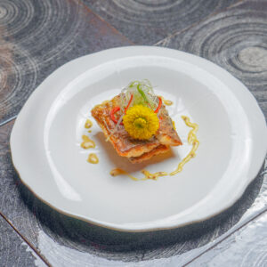 T8. Teppan Hairtail Fish铁板带鱼